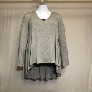 Red by BKE “Heathered Top” Long-Sleeve Blouse